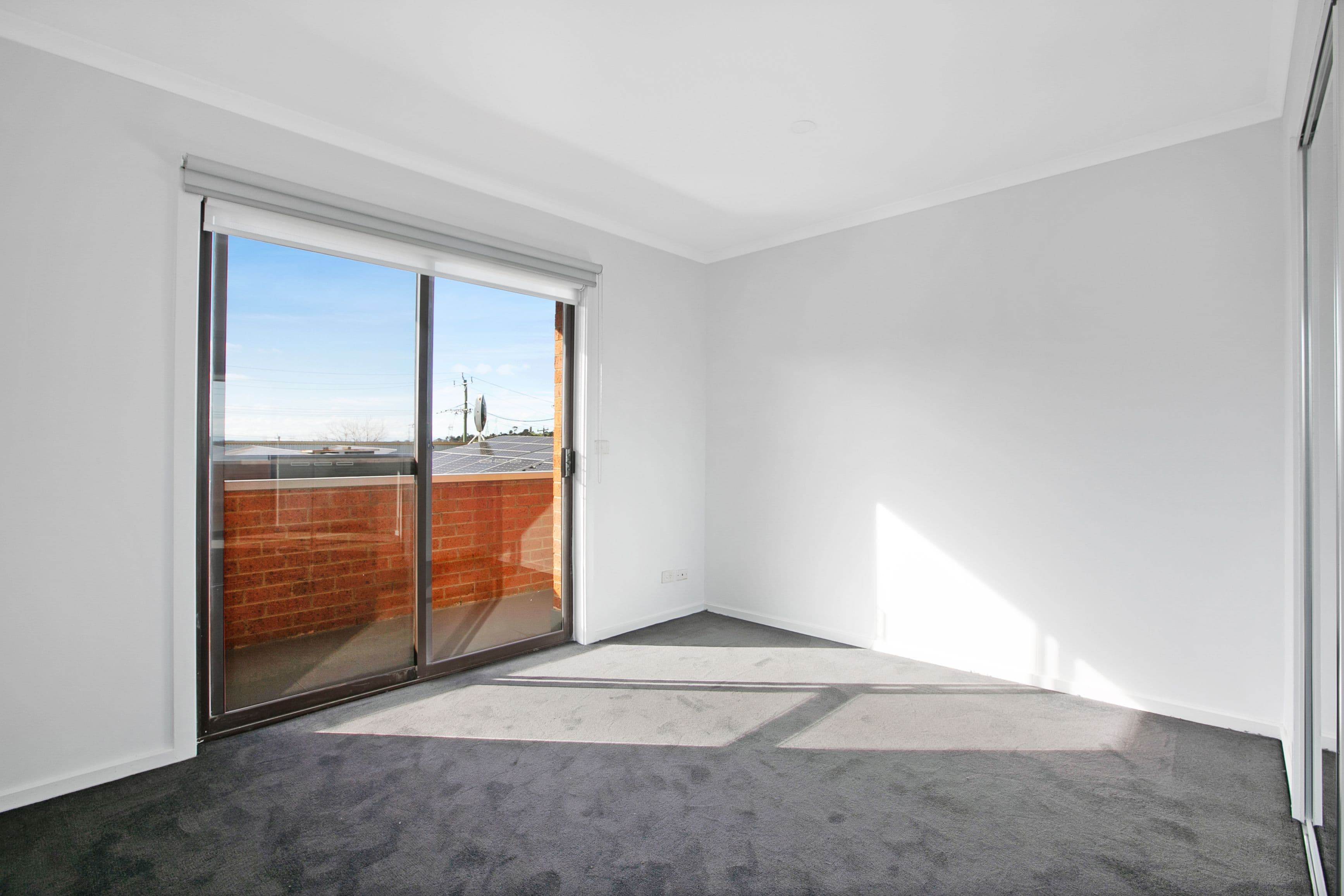 64 Gertz Avenue, Reservoir VIC 3073, Reservoir - Thumbnail 8