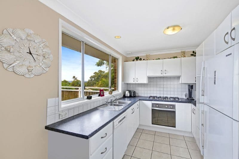 10 Wirigi Street, BERKELEY VALE NSW 2261, Berkeley Vale - Thumbnail 3