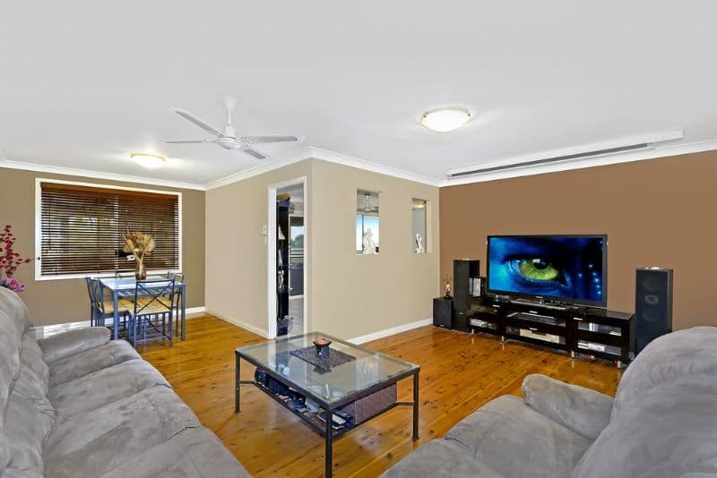 10 Wirigi Street, BERKELEY VALE NSW 2261, Berkeley Vale - Thumbnail 4