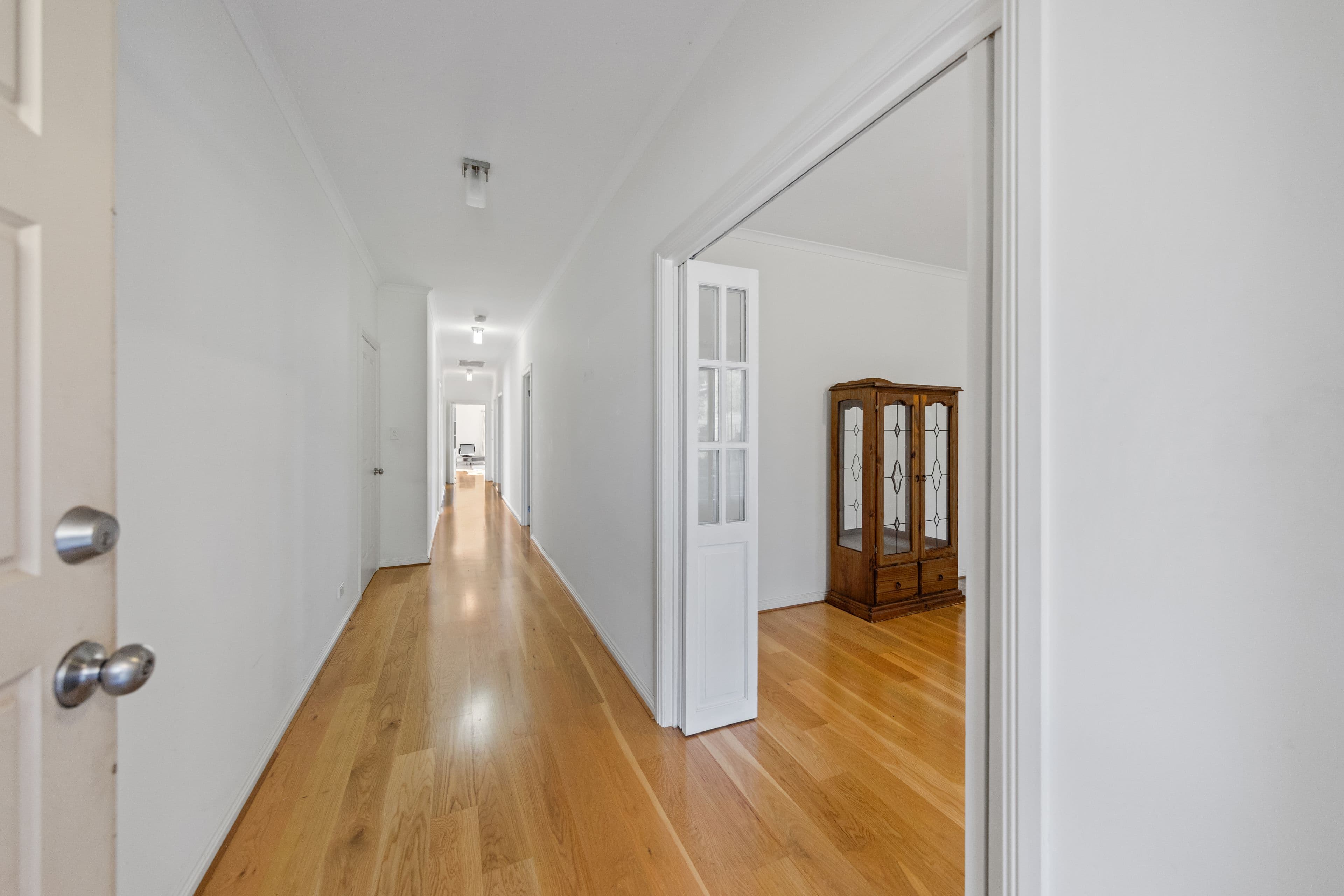 27 Albert Street, Clare SA 5453, Clare - Thumbnail 2