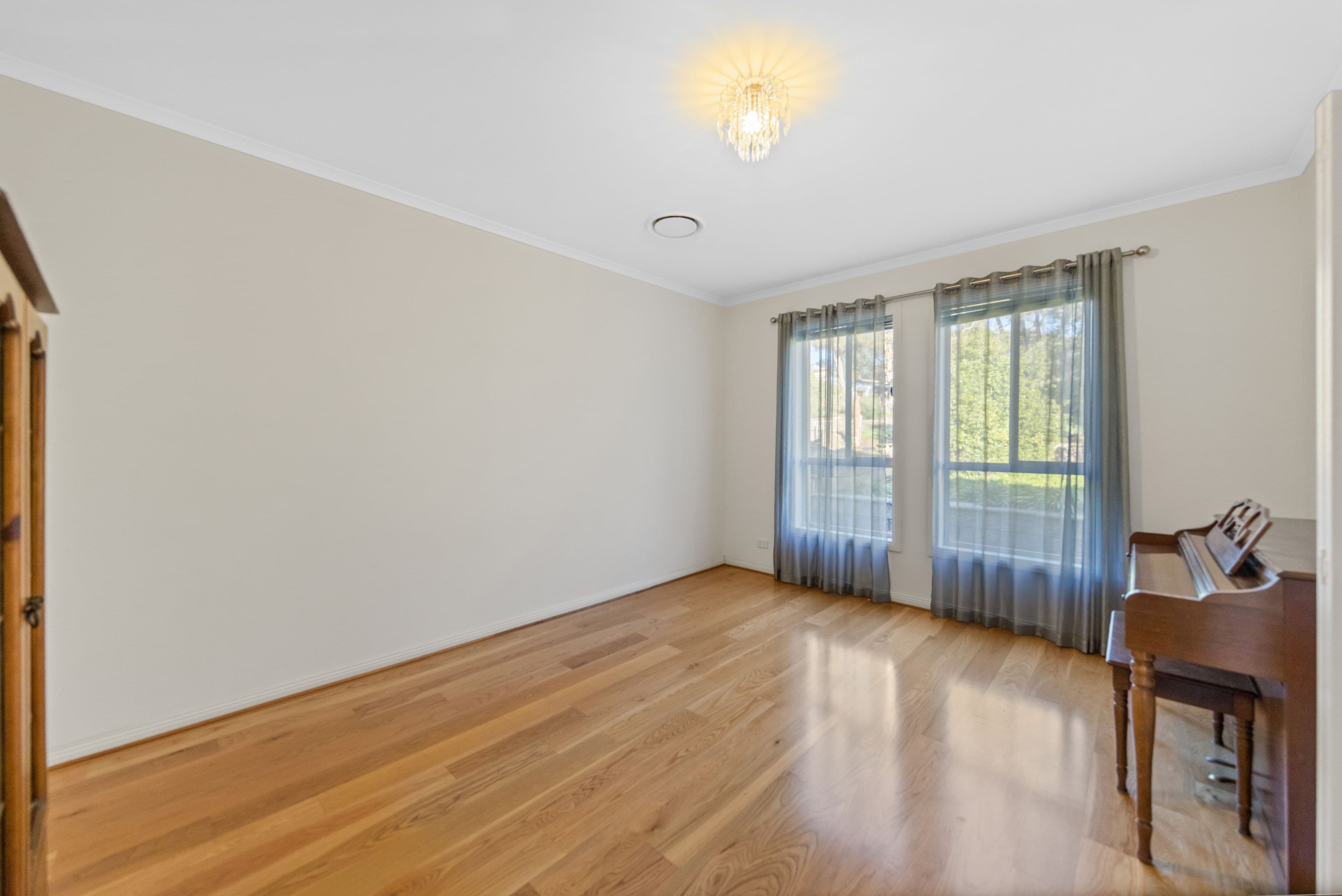 27 Albert Street, Clare SA 5453, Clare - Thumbnail 4