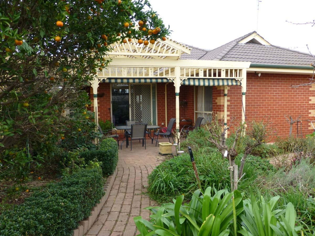 2 Maggie Court, ECHUCA VIC 3564, Echuca - Thumbnail 3