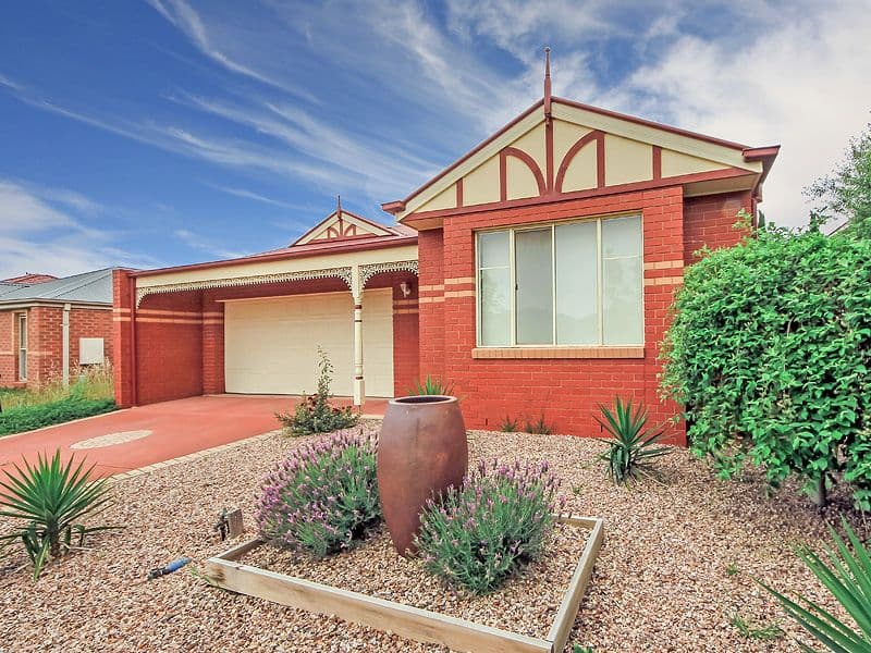 5 Hinchinbrook Close, CAROLINE SPRINGS VIC 3023, Caroline Springs - Thumbnail 2