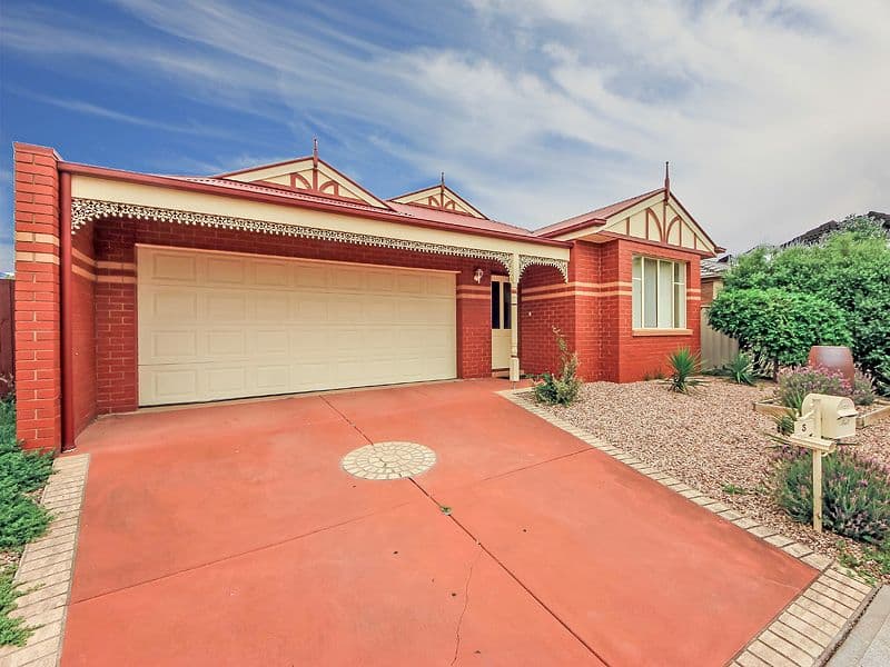 5 Hinchinbrook Close, CAROLINE SPRINGS VIC 3023, Caroline Springs - Thumbnail 3