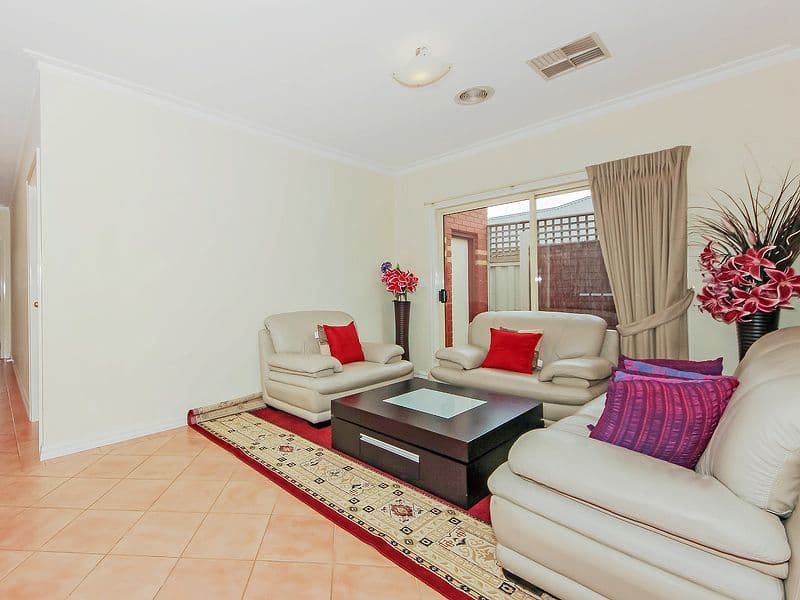 5 Hinchinbrook Close, CAROLINE SPRINGS VIC 3023, Caroline Springs - Thumbnail 7