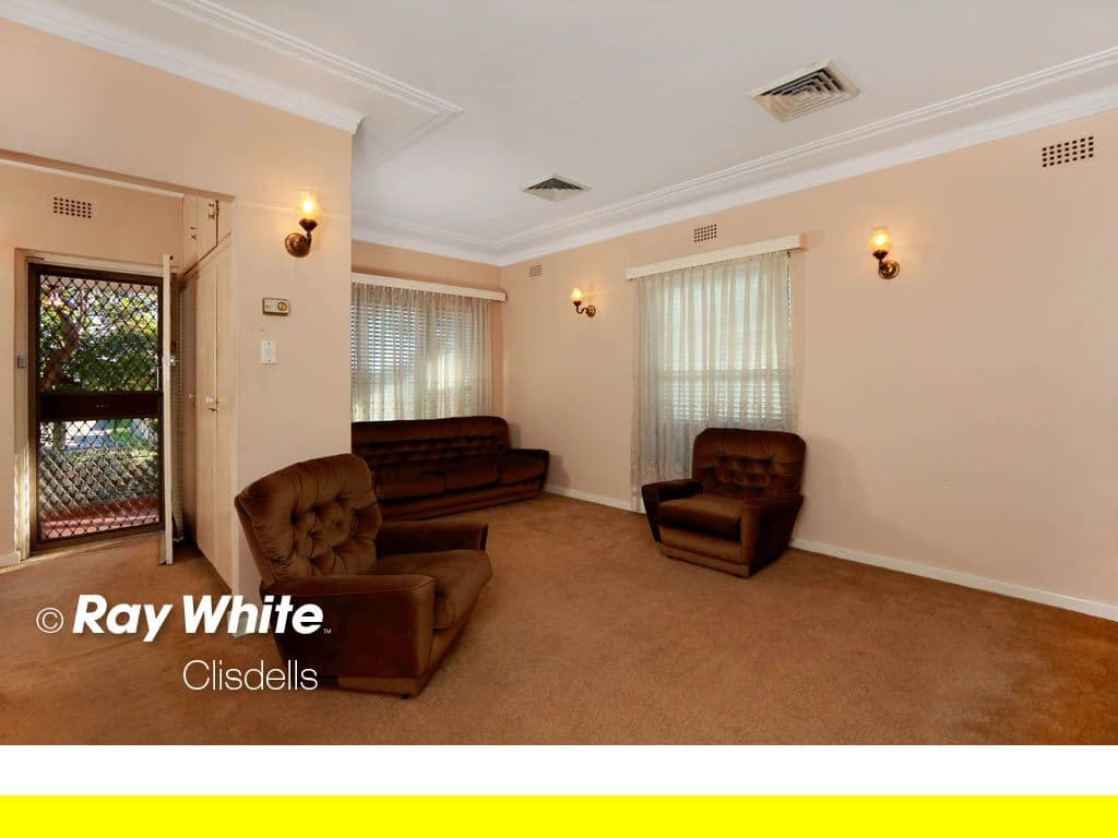 40 Rosemeath Avenue, KINGSGROVE NSW 2208, Kingsgrove - Thumbnail 3