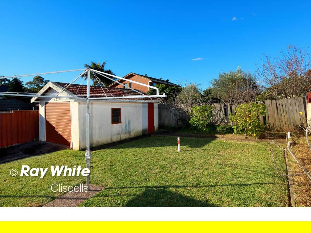 40 Rosemeath Avenue, KINGSGROVE NSW 2208, Kingsgrove - Thumbnail 5
