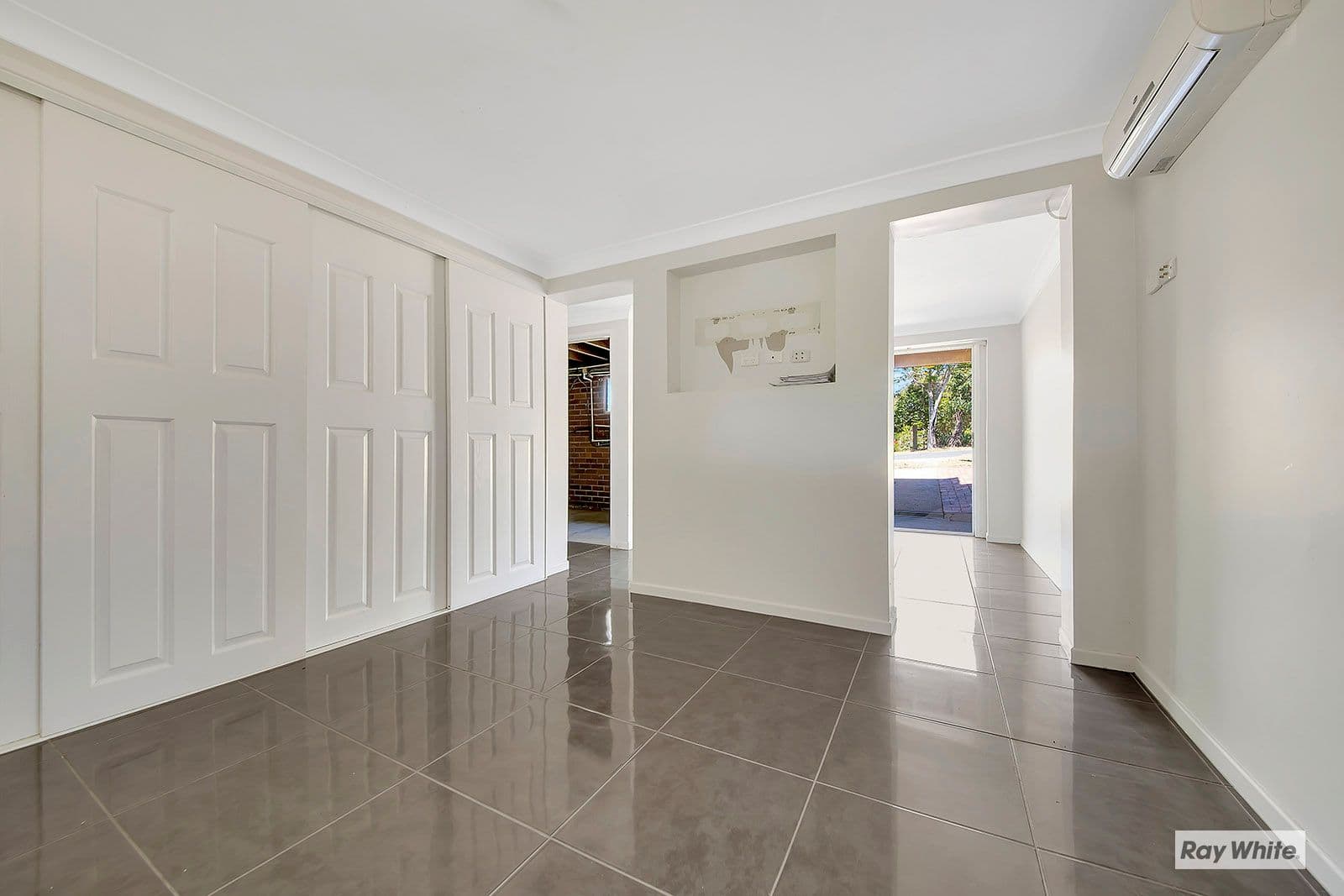 29 School Street, Yeppoon QLD 4703, Yeppoon - Thumbnail 5