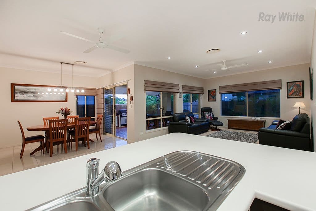 8 Burgan Place, North Lakes QLD 4509, North Lakes - Thumbnail 6
