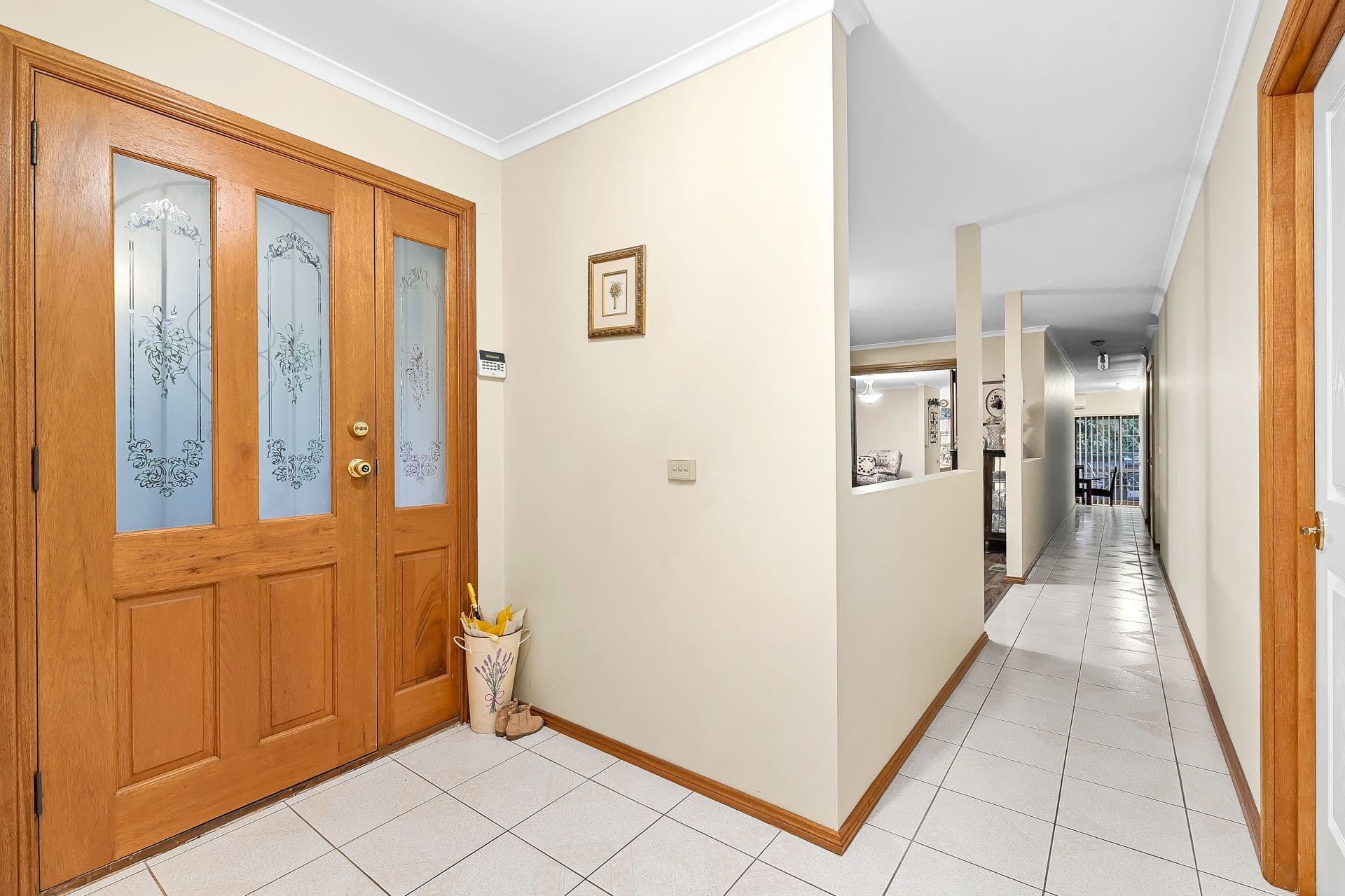 16 Bowen Court, Berwick VIC 3806, Berwick - Thumbnail 2