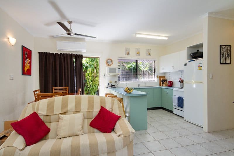 HOLLOWAYS BEACH QLD 4878, Holloways Beach - Image 1