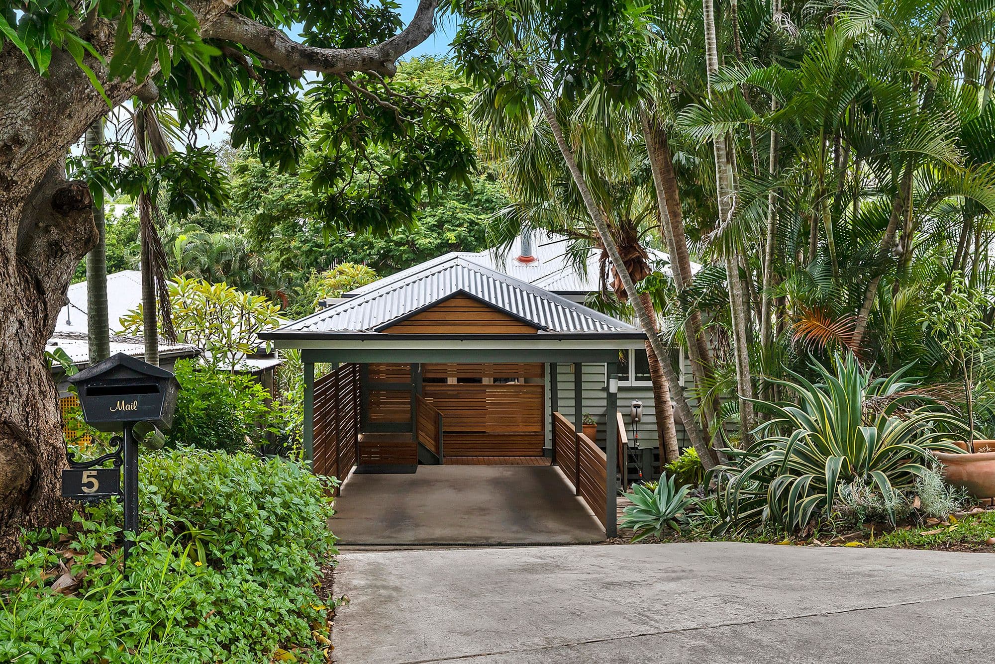 5 Laurel Street, Highgate Hill QLD 4101, Highgate Hill - Thumbnail 3