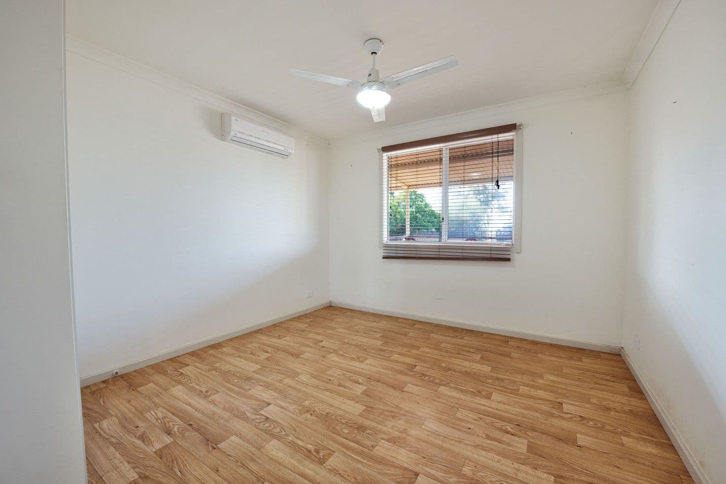 2 Gregory Street, Isseka WA 6535, Isseka - Thumbnail 6
