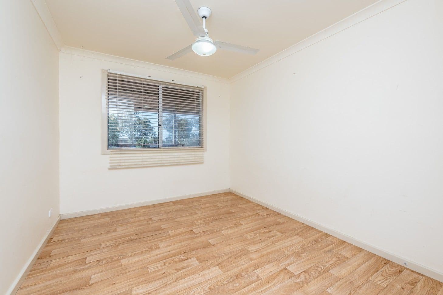 2 Gregory Street, Isseka WA 6535, Isseka - Thumbnail 8
