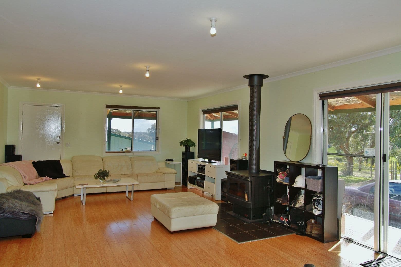 42 Sailors Gully Court, Heathcote VIC 3523, Heathcote - Thumbnail 2