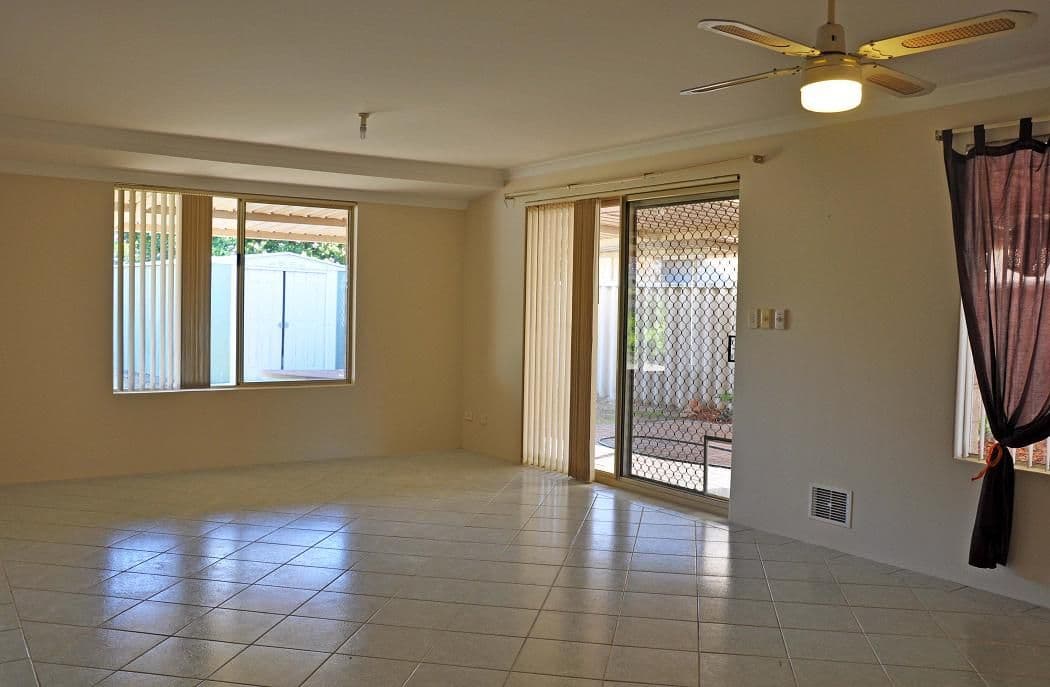 35 Oakwood Crescent, WAIKIKI WA 6169, Waikiki - Thumbnail 3