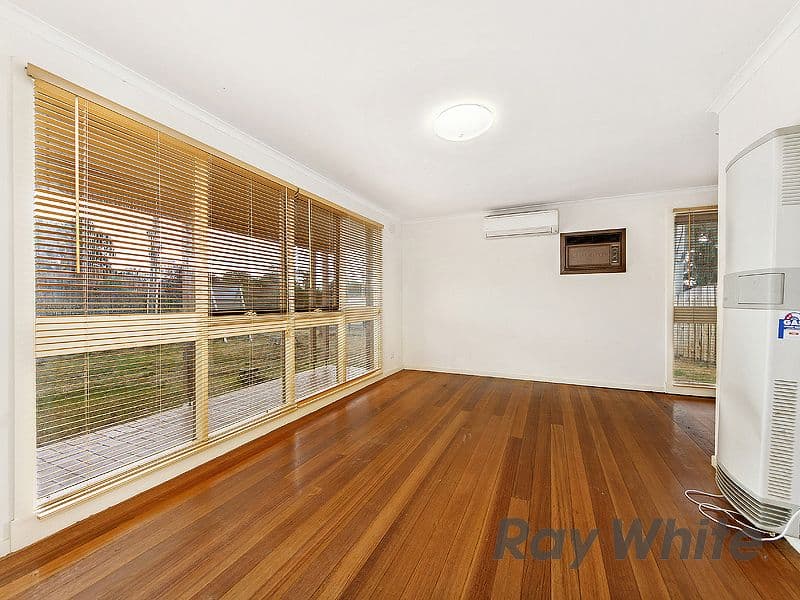 27 Moss Street, Melton South VIC 3338, Melton South - Thumbnail 2
