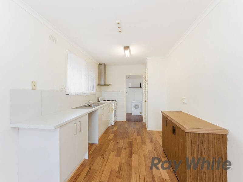 27 Moss Street, Melton South VIC 3338, Melton South - Thumbnail 4