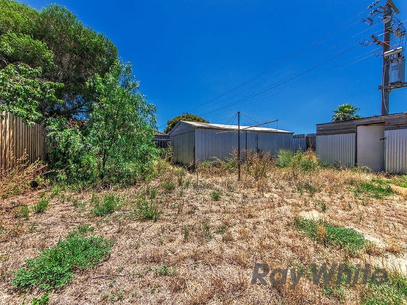 27 Moss Street, Melton South VIC 3338, Melton South - Thumbnail 6