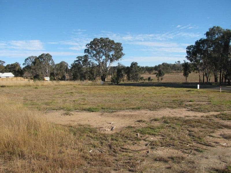 23 Vicky Avenue, CROWS NEST QLD 4355, Crows Nest - Image 1