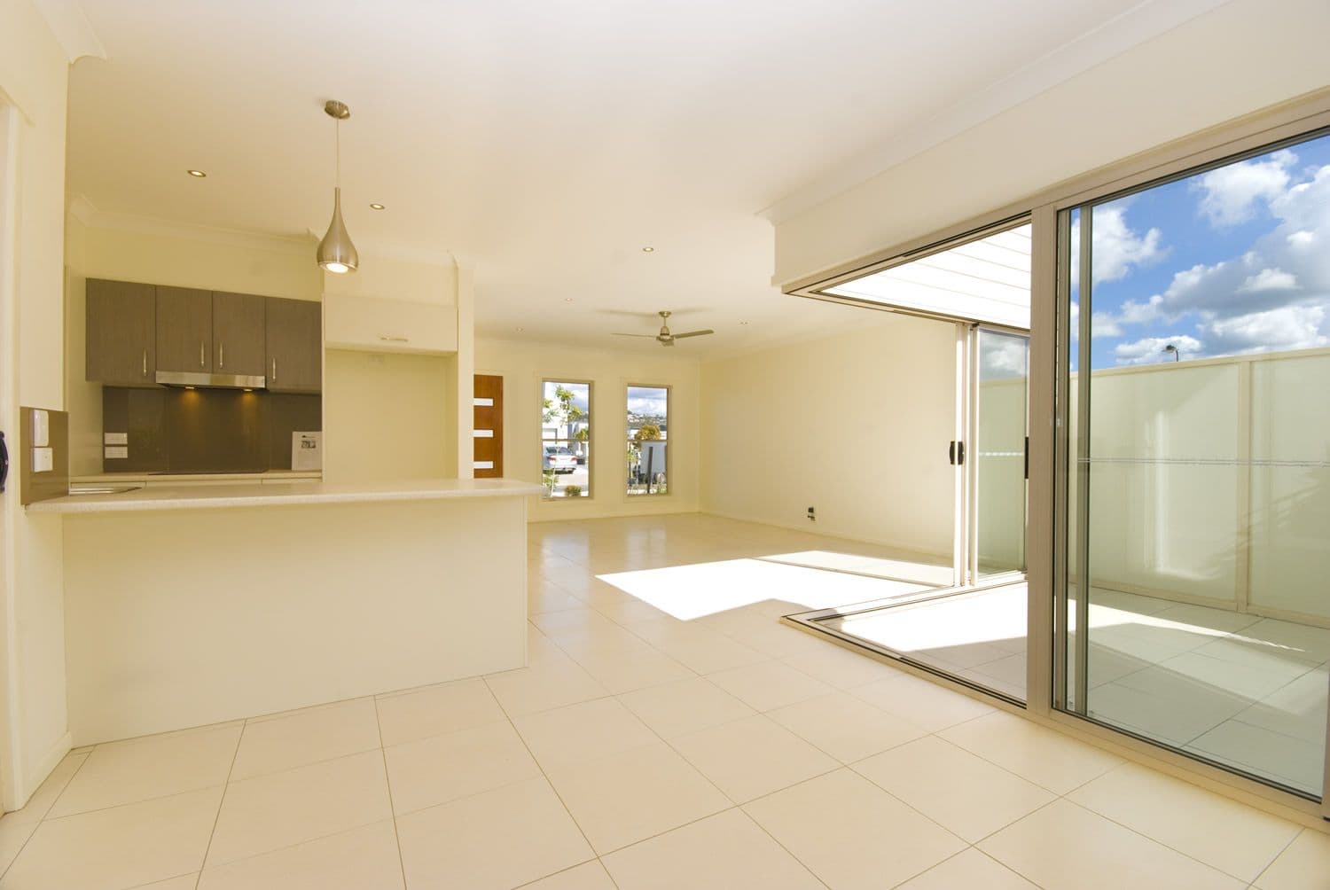 13 Saint Helena Street, MAROOCHYDORE QLD 4558, Maroochydore - Thumbnail 2
