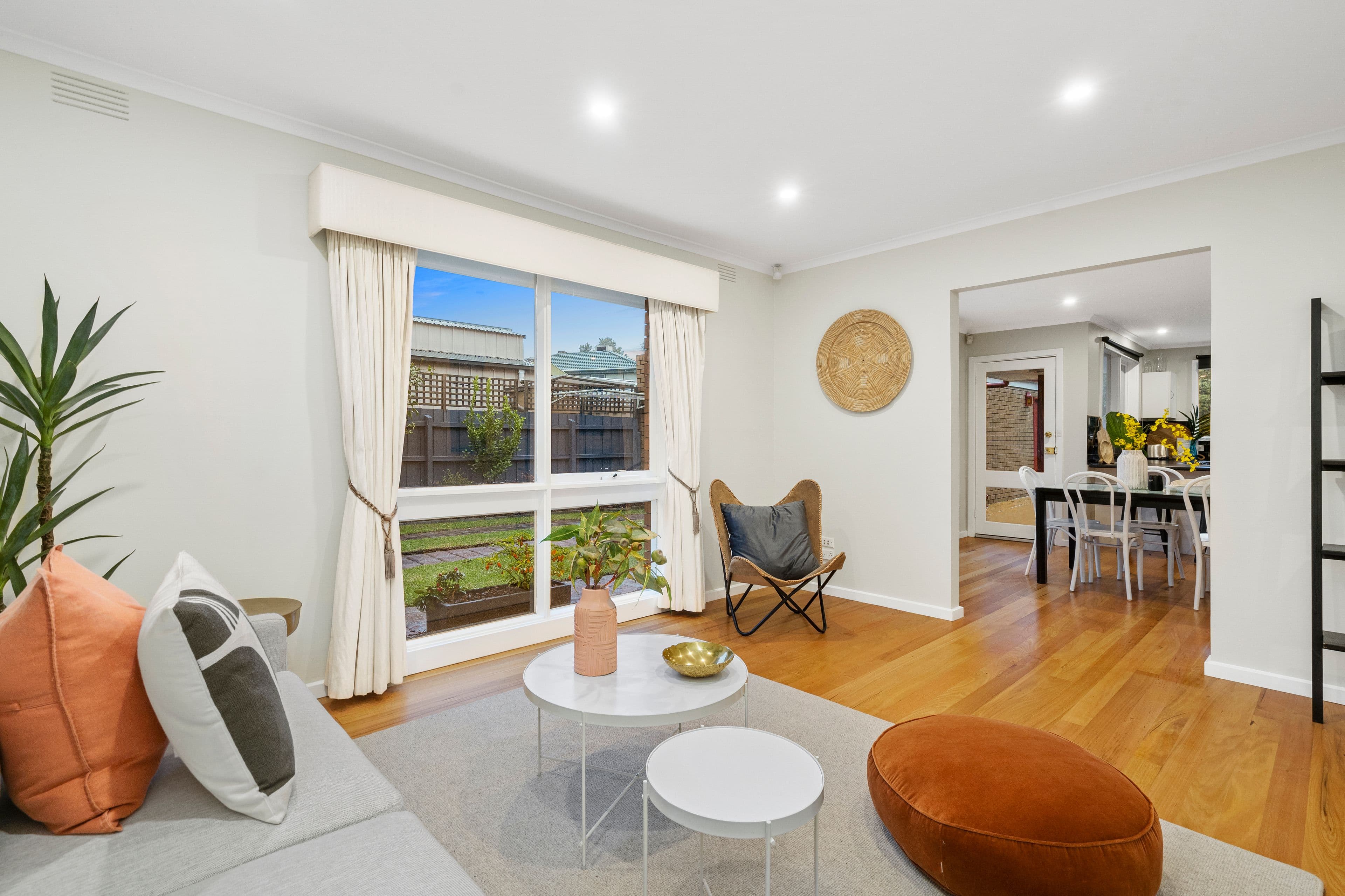 4 Tiffany Avenue, Cheltenham VIC 3192, Cheltenham - Thumbnail 2