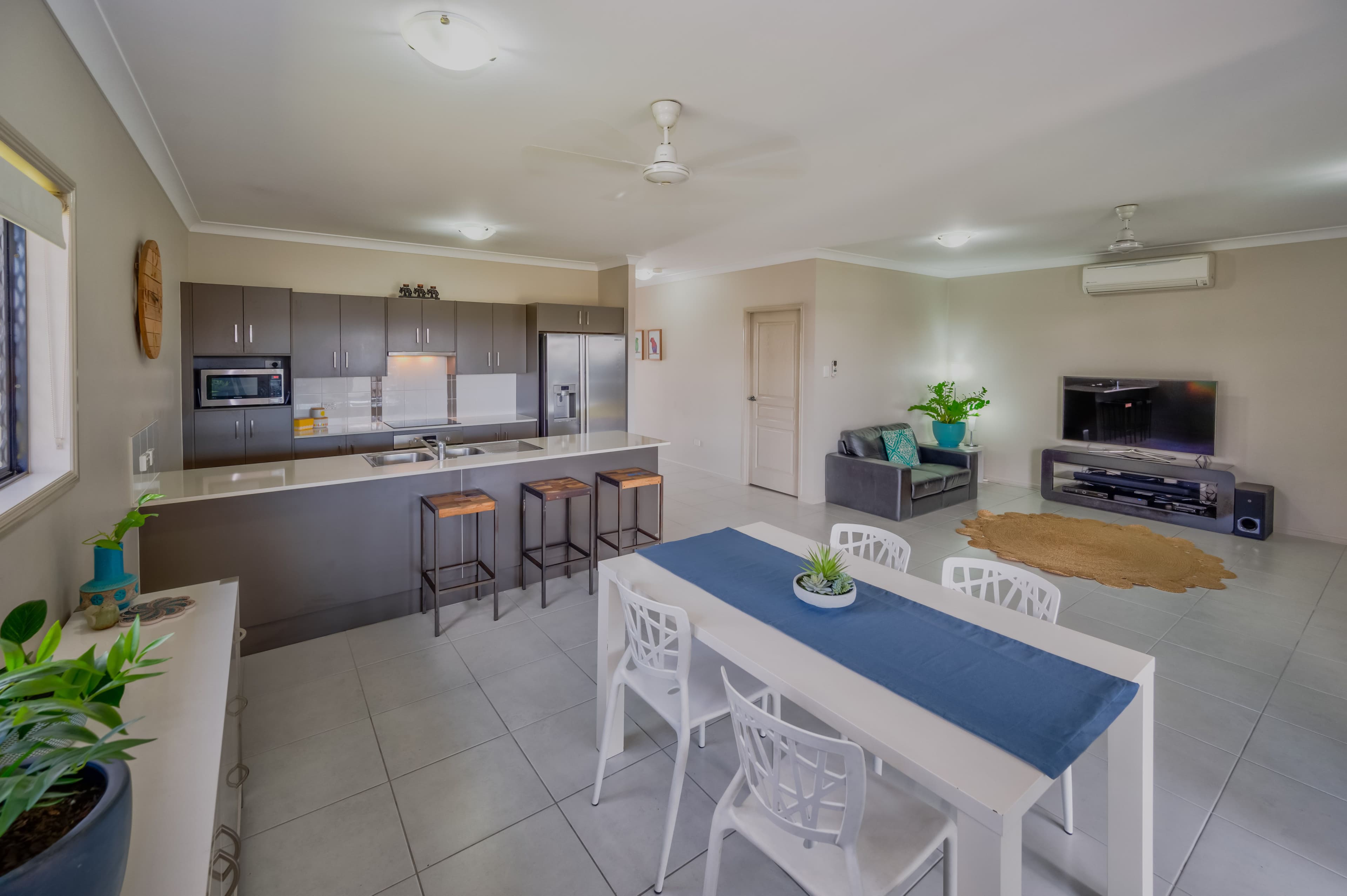 19 Malibu Parade, Mount Louisa QLD 4814, Mount Louisa - Thumbnail 2