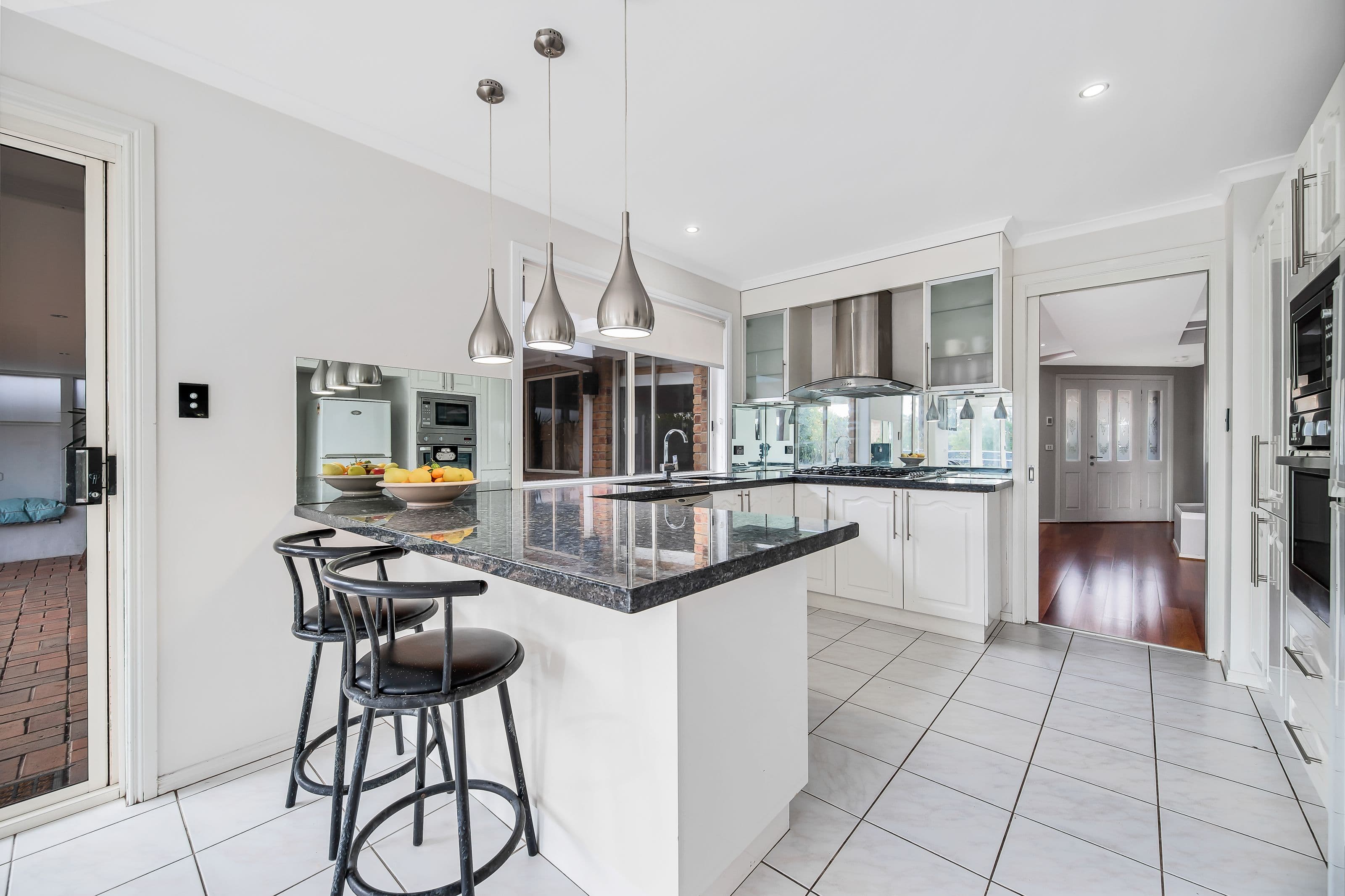 62 Valleyview Drive, Rowville VIC 3178, Rowville - Thumbnail 3