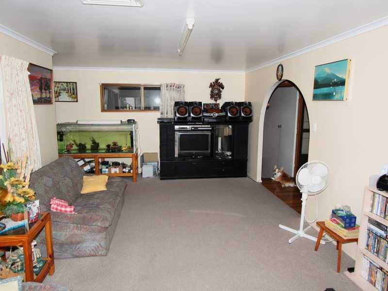 98 Targo Street, BUNDABERG SOUTH QLD 4670, Bundaberg South - Thumbnail 3