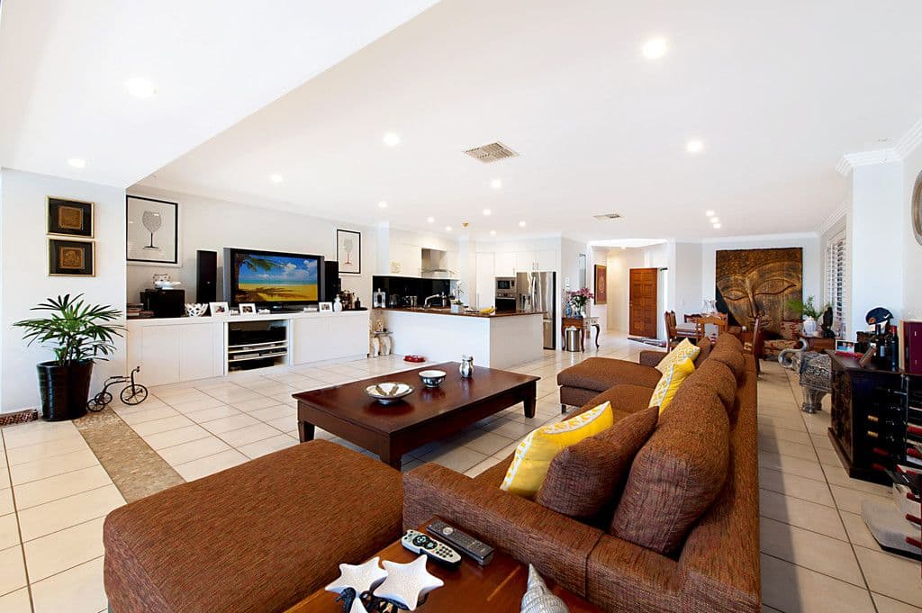 7104 Marine DR E, Sanctuary Cove QLD 4212, Sanctuary Cove - Thumbnail 6