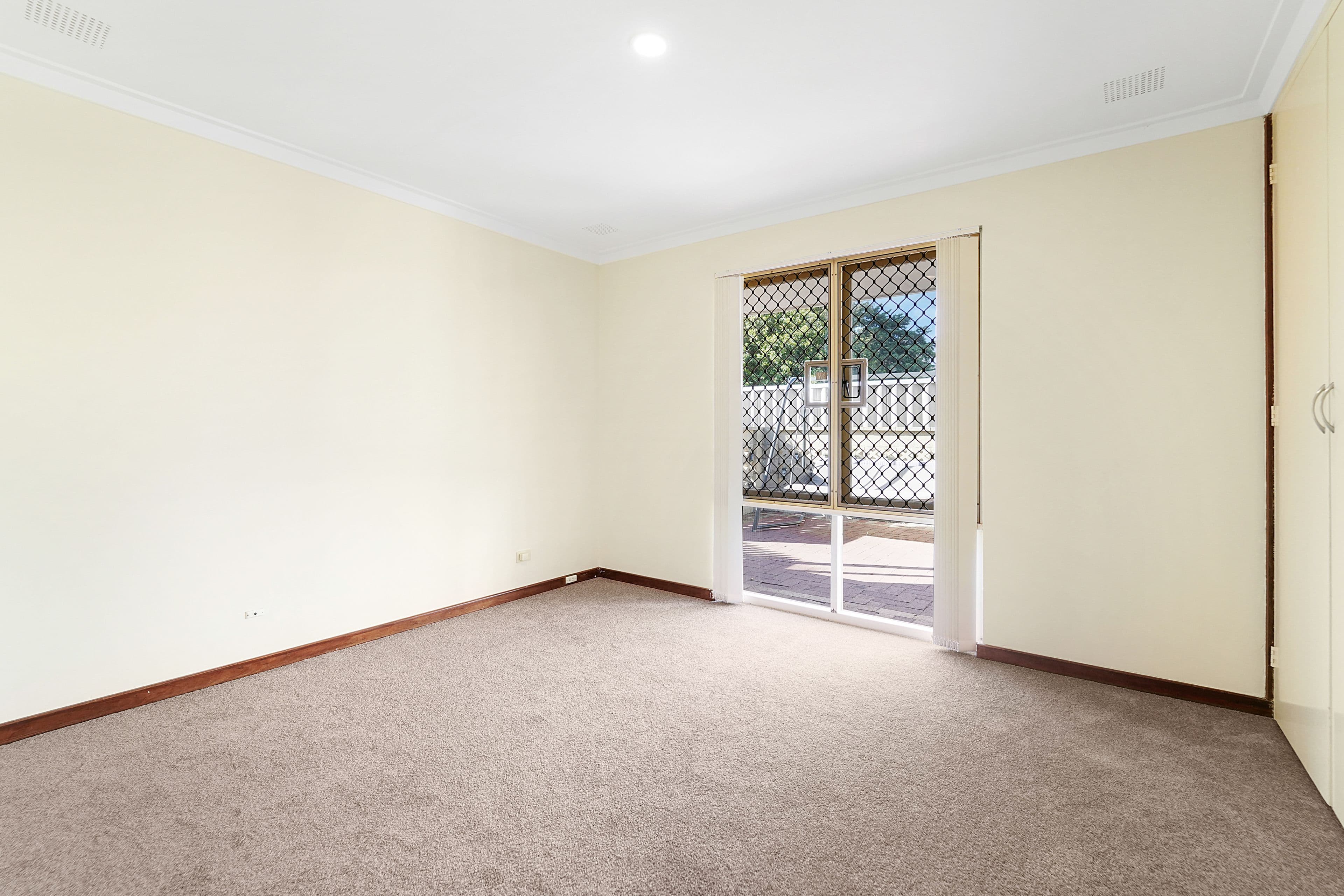 35 Newcomen Road, Stirling WA 6021, Stirling - Thumbnail 3