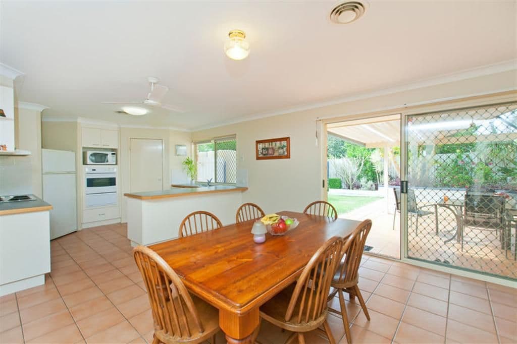 11 Parkgrove Street, BIRKDALE QLD 4159, Birkdale - Thumbnail 6