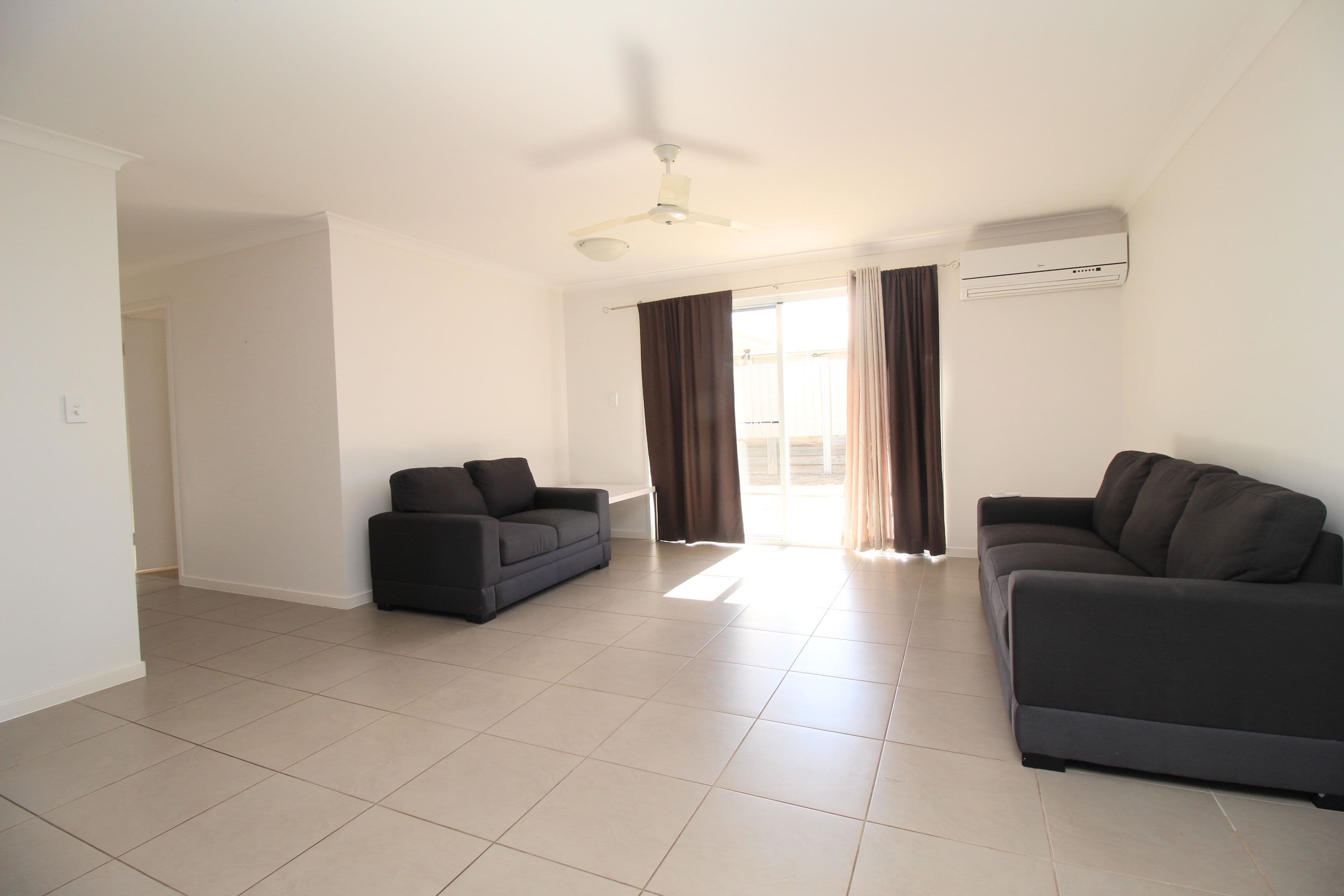 40 Lakeside Drive, Emerald QLD 4720, Emerald - Thumbnail 8