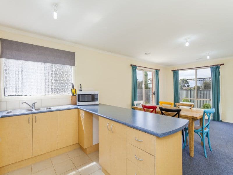 14 Oban Lane, BANNOCKBURN VIC 3331, Bannockburn - Thumbnail 2