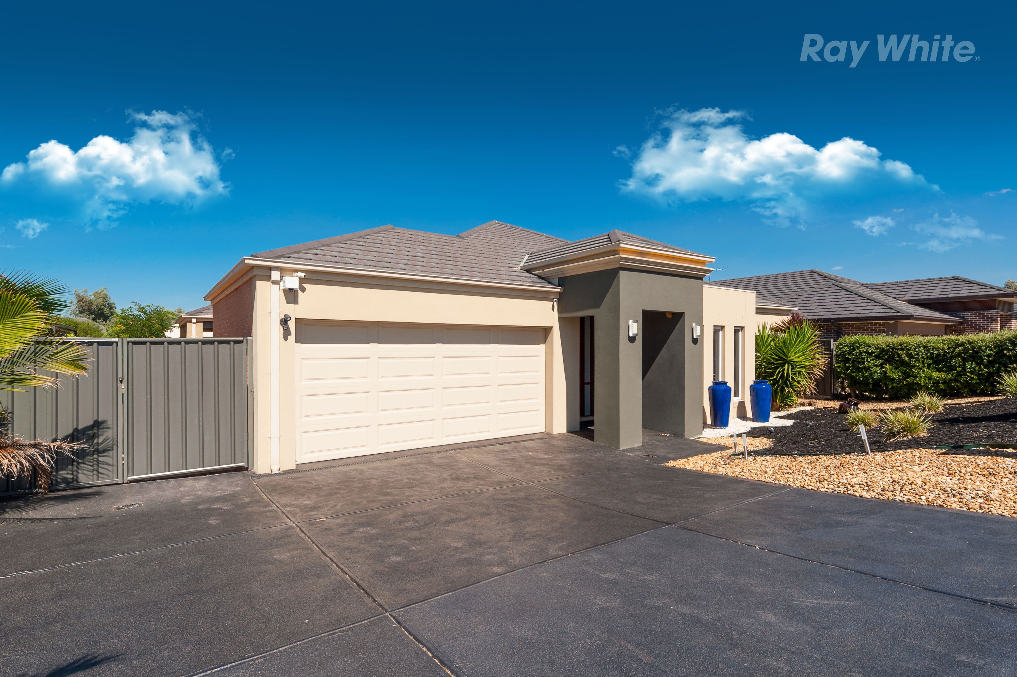 31 Langdon Drive, Mernda VIC 3754, Mernda - Thumbnail 2