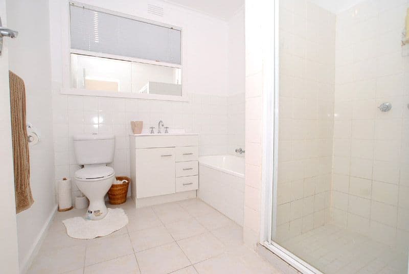 18 Dunblane Road, NOBLE PARK VIC 3174, Noble Park - Thumbnail 5