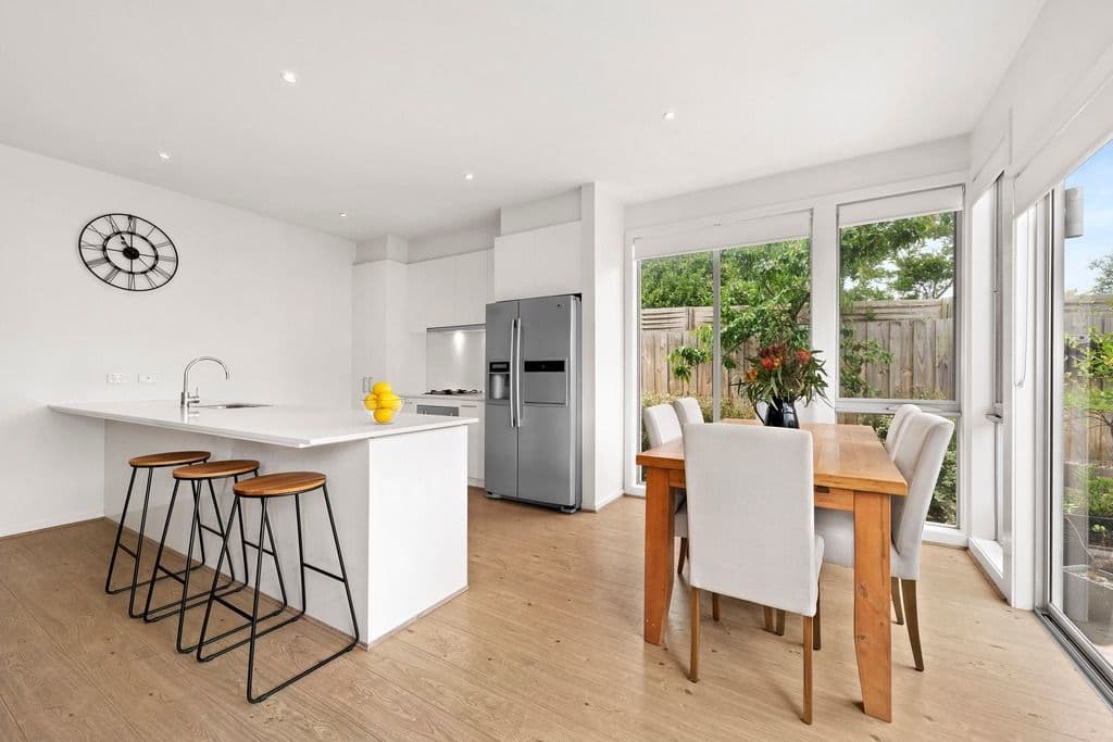 4 Claude Street, Bayswater VIC 3153, Bayswater - Thumbnail 2