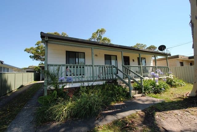 33 Vickery Avenue, Sanctuary Point - Image 1