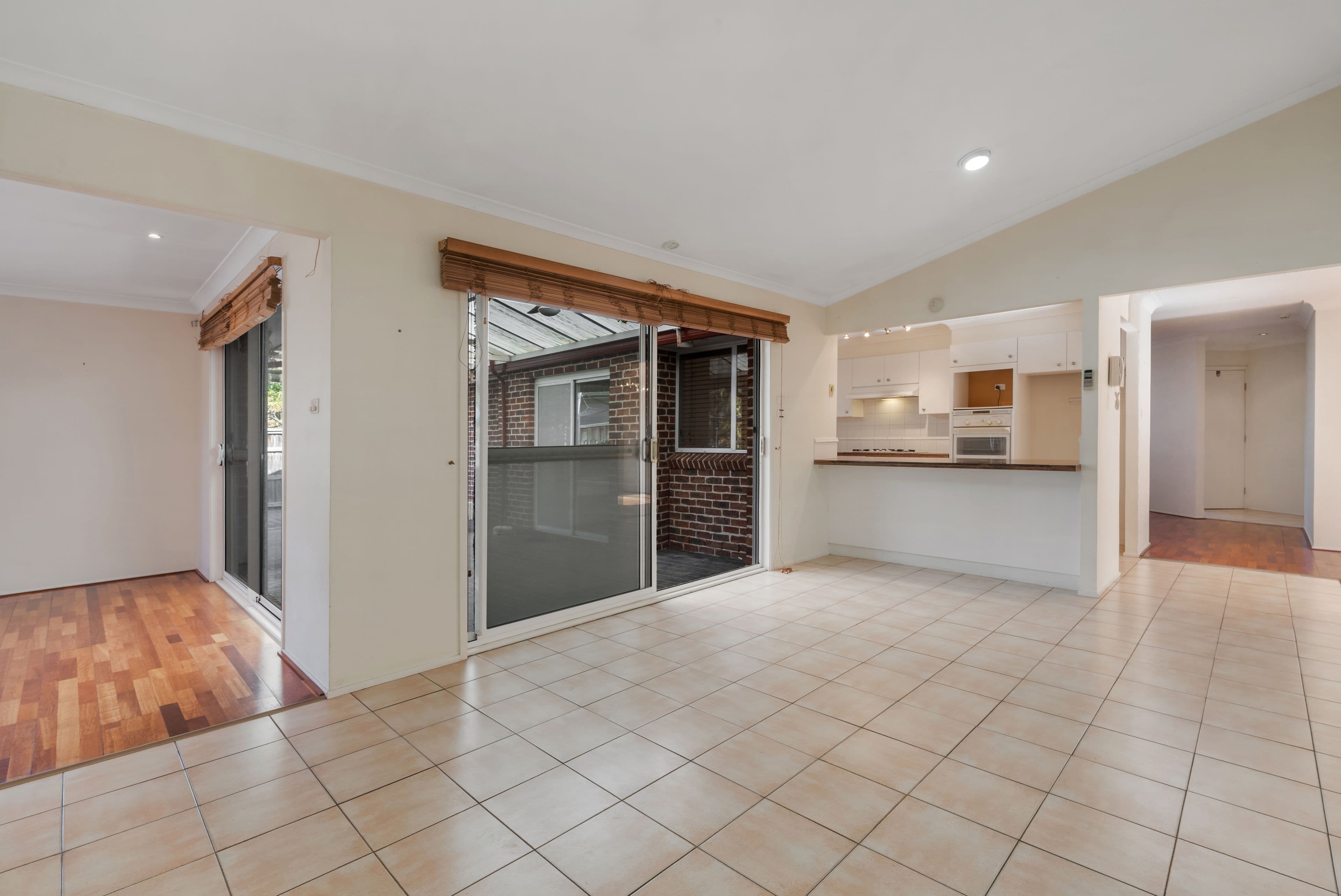 4 Palm Close, Green Valley NSW 2168, Green Valley - Thumbnail 7