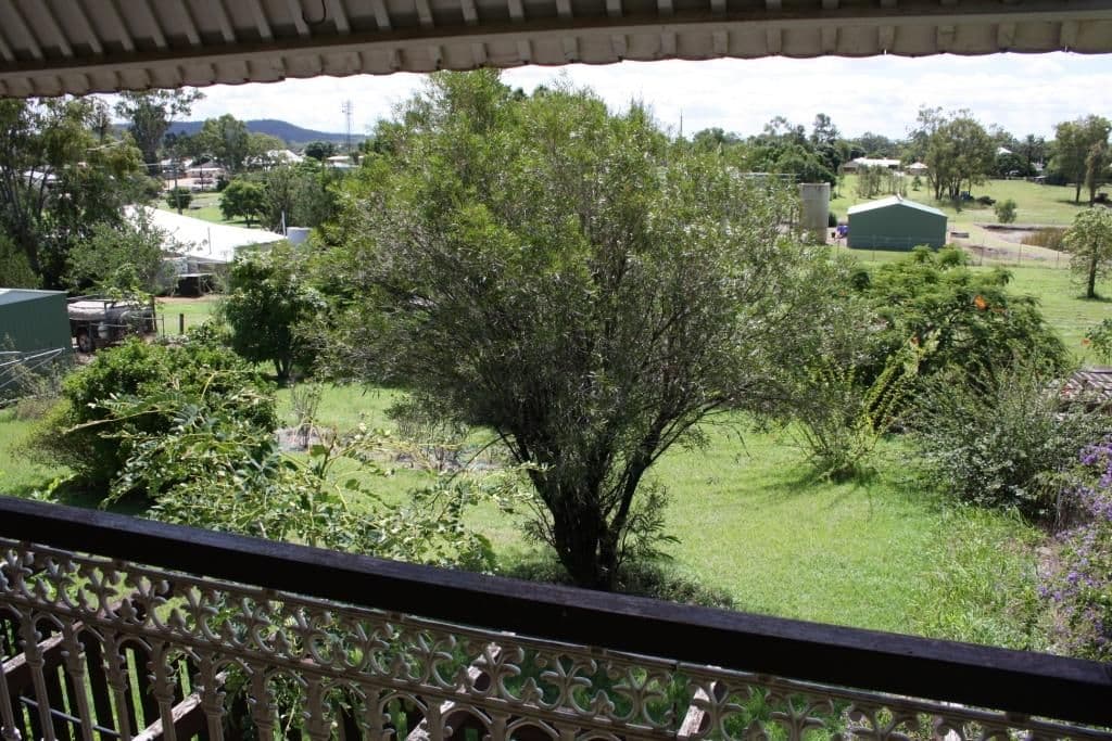 37  Porter Street, GAYNDAH QLD 4625, Gayndah - Thumbnail 3