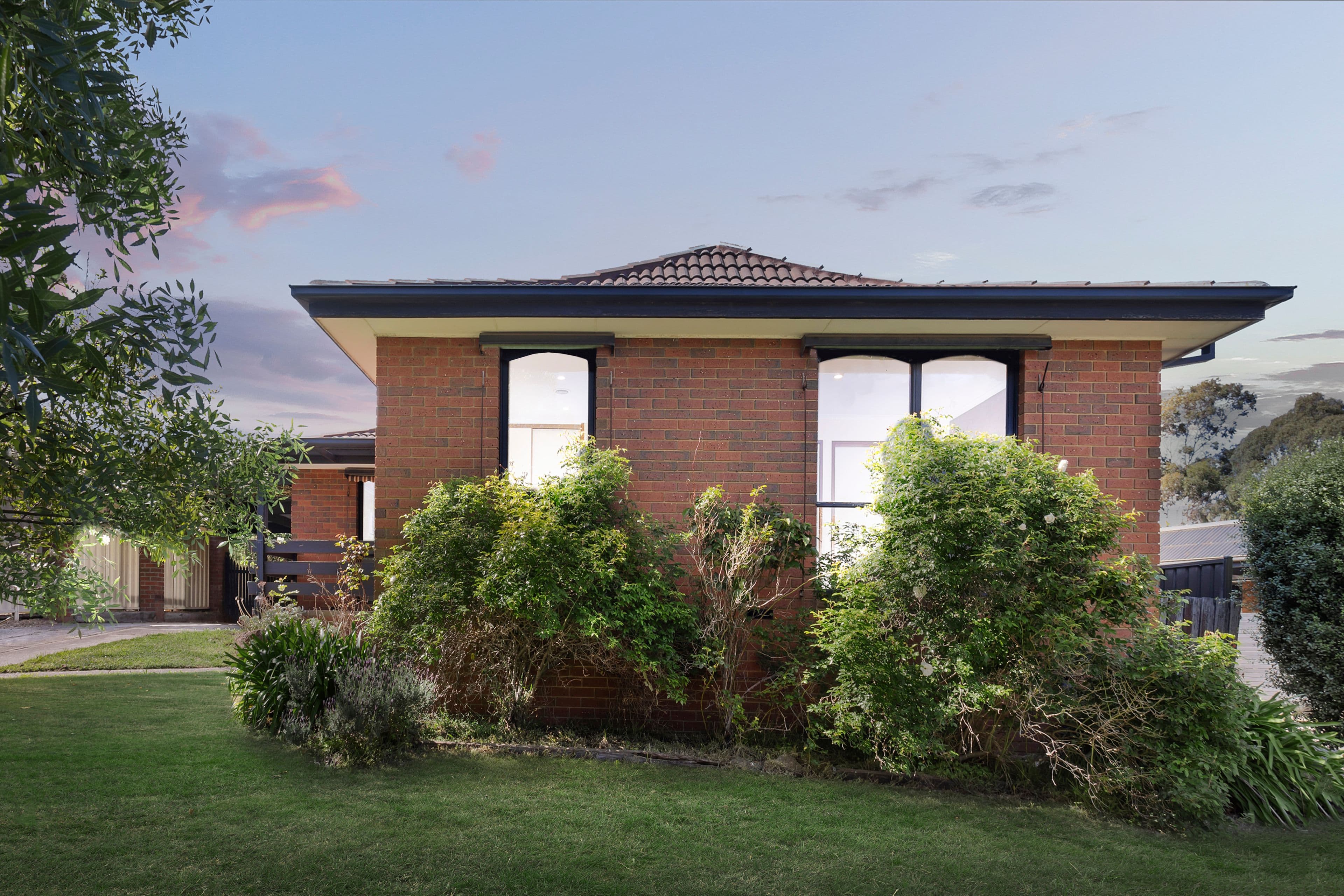 215 Elizabeth Drive, Sunbury VIC 3429, Sunbury - Image 1