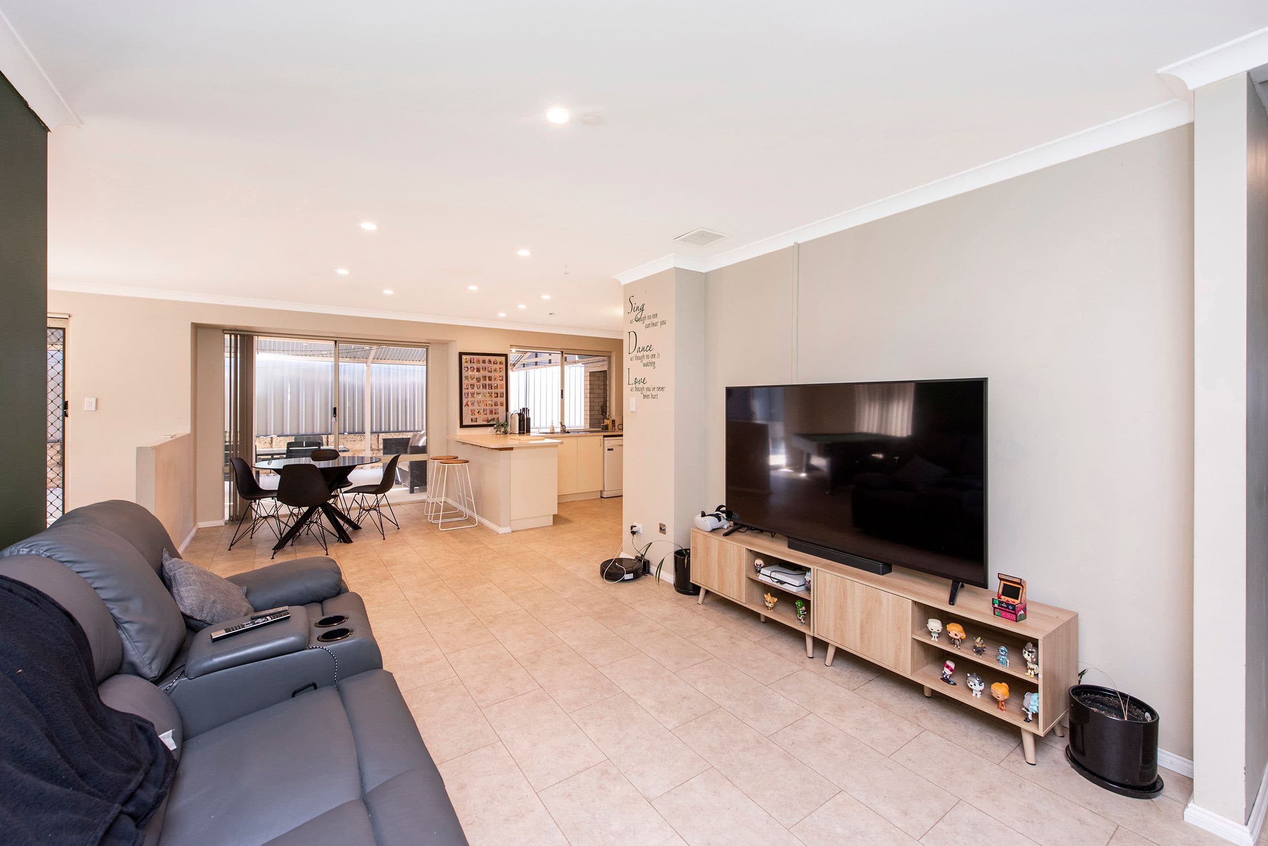 22 Kootingal Bend, Baldivis WA 6171, Baldivis - Thumbnail 2