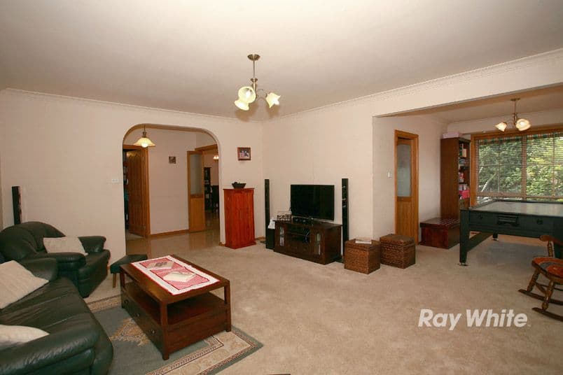 24 Lawless Drive, CRANBOURNE NORTH VIC 3977, Cranbourne North - Thumbnail 6
