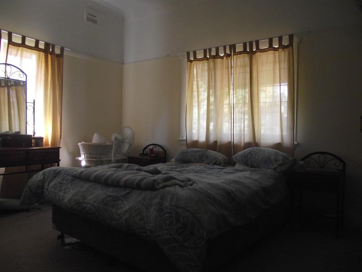 10 East Street, PARKES NSW 2870, Parkes - Thumbnail 6