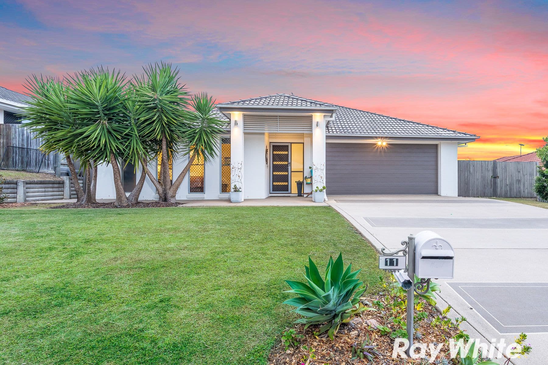 11 Diane Parade, Kallangur QLD 4503, Kallangur - Image 1