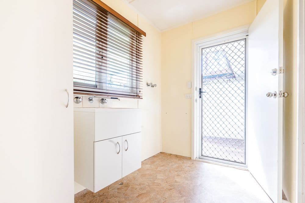 19b Golders Way, Girrawheen WA 6064, Girrawheen - Thumbnail 8