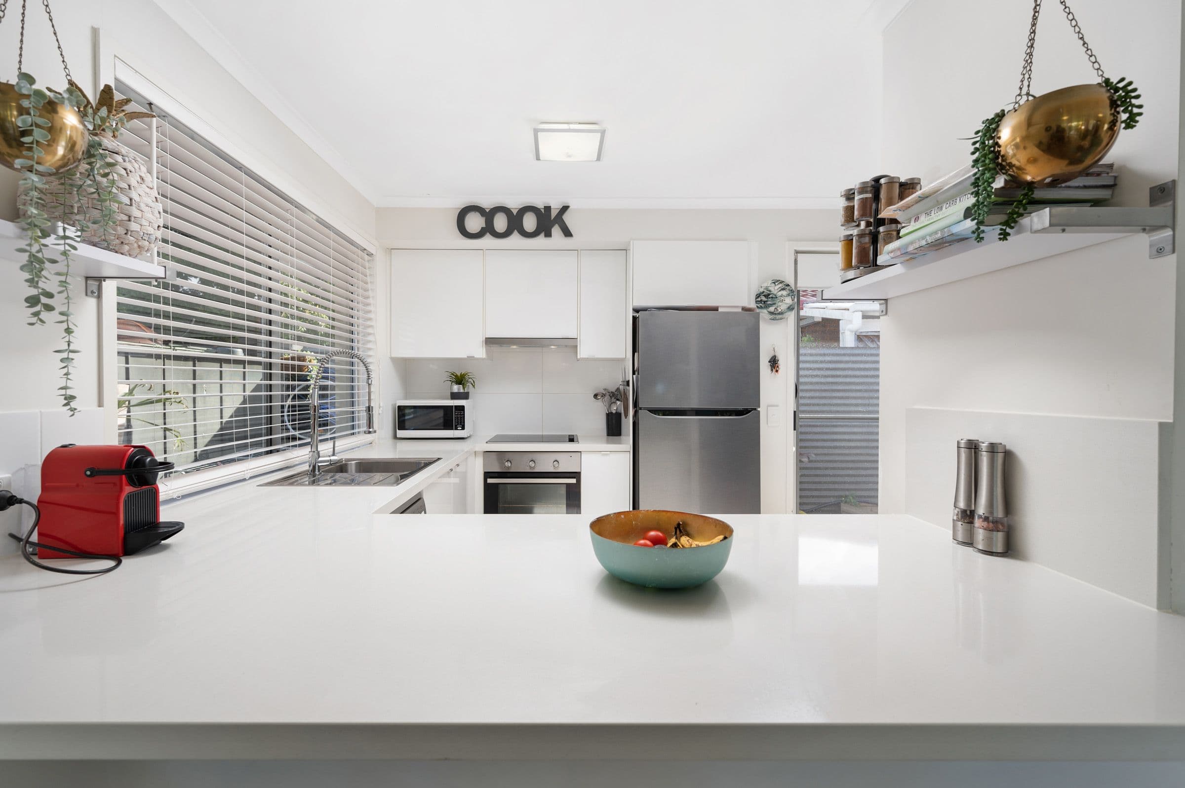 38 Howard Street, Runaway Bay QLD 4216, Runaway Bay - Thumbnail 3