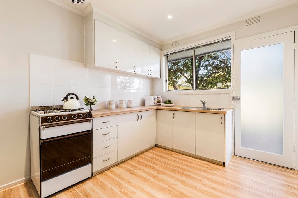 15 Atkinson Street, Chadstone VIC 3148, Chadstone - Thumbnail 2
