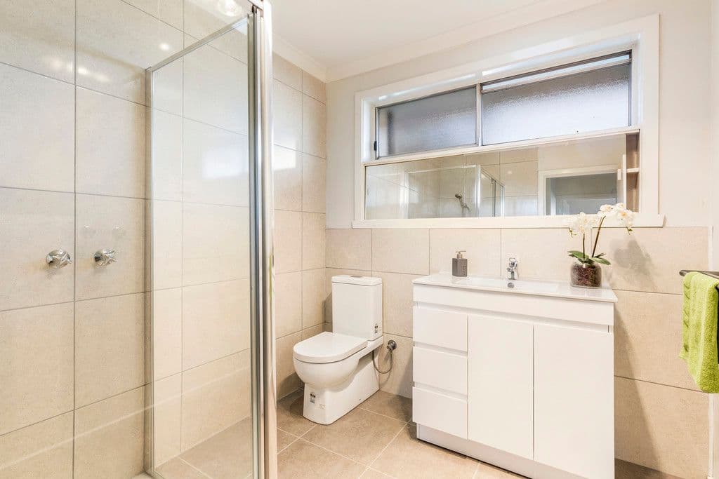 15 Atkinson Street, Chadstone VIC 3148, Chadstone - Thumbnail 4