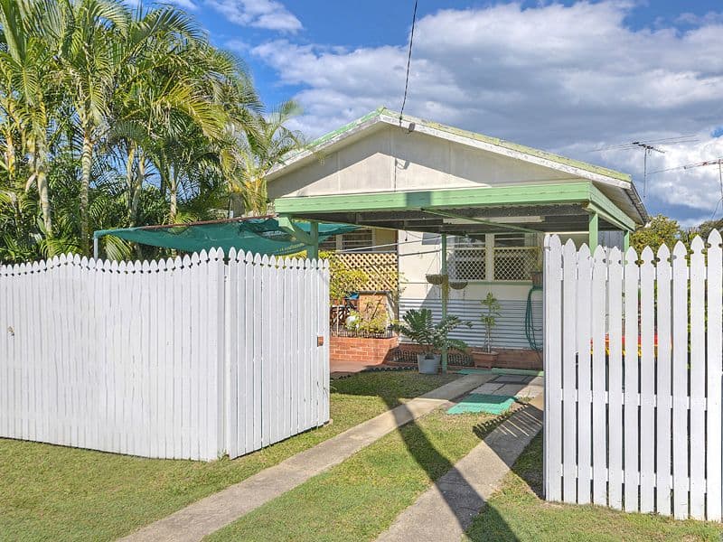 33 Murphy Street, SCARBOROUGH QLD 4020, Scarborough - Thumbnail 2